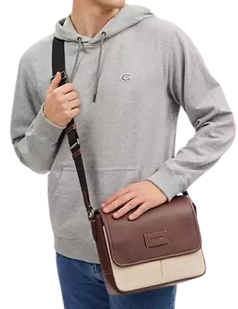 Coach Sprint Map Bag 25 | Brixton Baker Coach Sprint Map Bag 25 | Brixton Baker