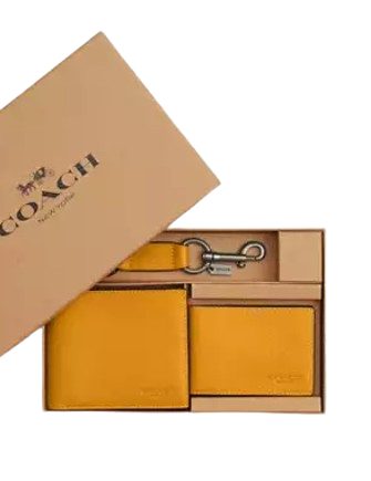 Coach Boxed 3 In 1 Wallet Gift Set Buttercup