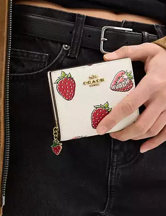 Coach Snap Wallet With Strawberry Print Chalk