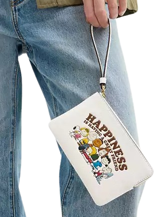 Coach X Peanuts Corner Zip Wristlet Chalk