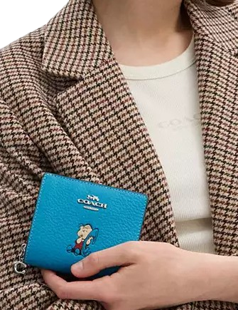 Coach X Peanuts Snap Wallet With Linus  Parrot Blue