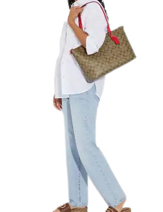 Central tote with hot sale zip in signature canvas