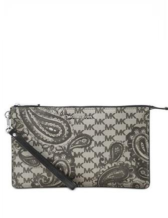 Michael kors daniela wristlet 2025