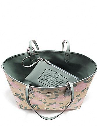 Coach reversible camo tote hotsell