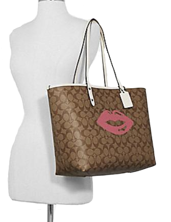 Coach tote with lips Clearance