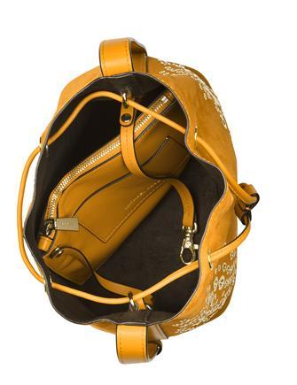 Michael kors cary shop md bucket bag