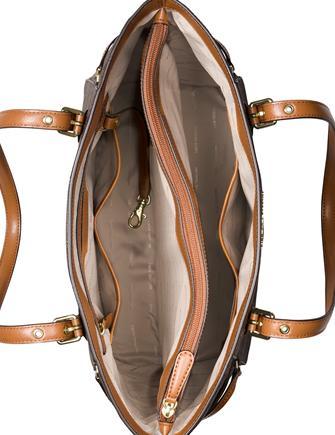 Voyager east west signature tote top