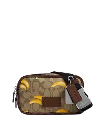 ☆COACH☆WYATT BELT BAG ベルトバッグ with バナナプリント Coach Outlet Wyatt Belt Bag In Signature Canvas With Banana
