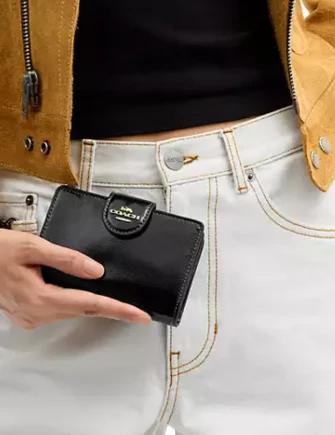 Coach Medium Corner Zip Wallet Black