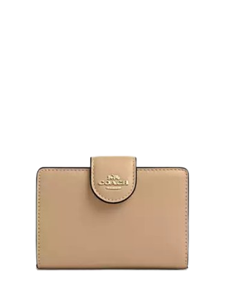 【COACH】Medium Corner Zip Wallet/Tan Coach Medium Corner Zip Wallet | Brixton Baker
