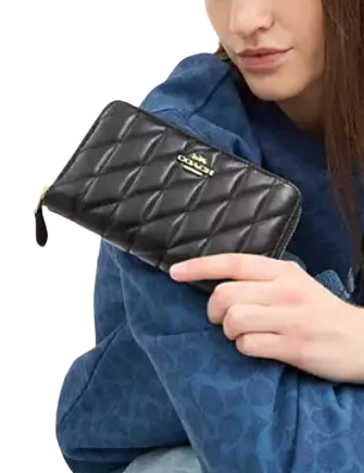 Coach Medium Id Zip Wallet With Quilting Black