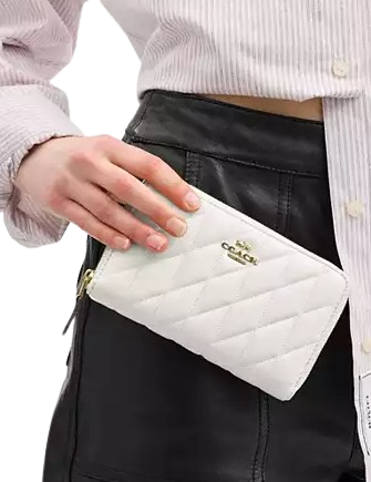 Coach Medium Id Zip Wallet With Quilting Chalk