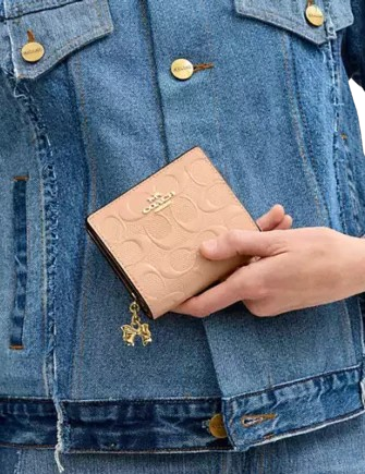 Coach Snap Wallet In Signature Leather With Charm Faded Blush