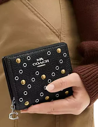 Coach Snap Wallet With Rivets Black