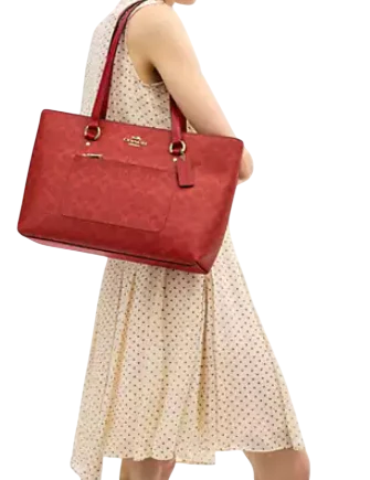 Coach Station Tote Bag In Signature Canvas Crimson