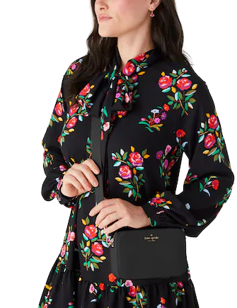Kate spade 2025 saffiano bag