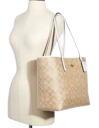 Coach City Tote in Signature Canvas